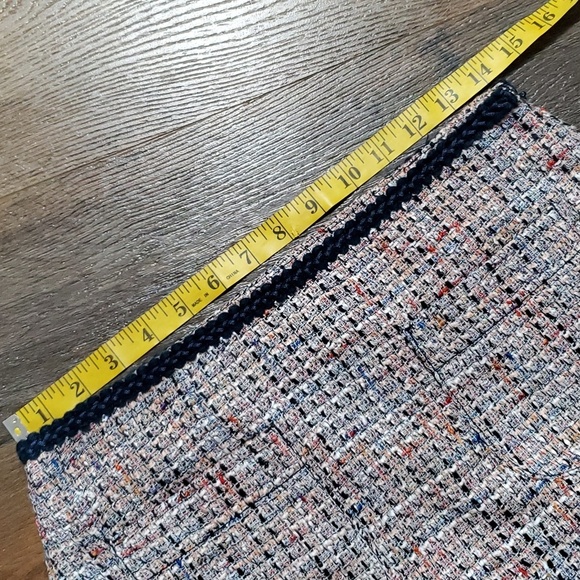 Loft NWT tweed style multicolored textured mini skirt - Picture 5 of 9